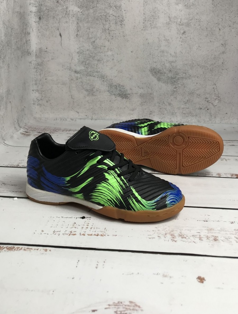 Детские футзалки на Kasta – энергия игры и стиль для юных звезд Детские футзалки на Kasta – энергия игры и стиль для юных звезд