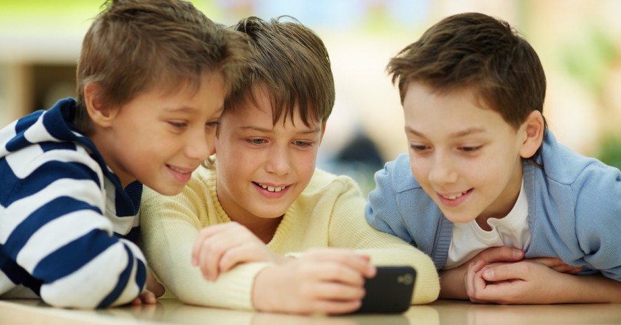 Как TikTok меняет мозг ребенка