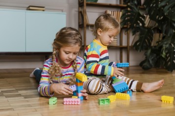 LEGO для детей: как конструкторы помогают развивать логику, творчество и мелкую моторику