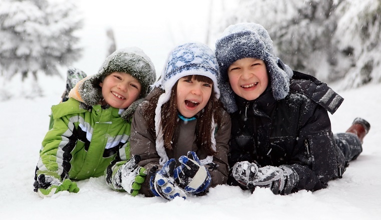 Чем занять ребенка на зимних каникулах? 