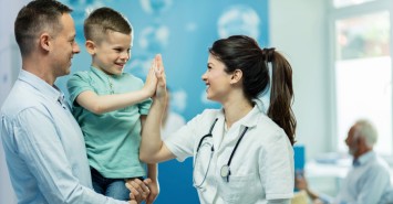 Консультация педиатра: на что обратить внимание родителям