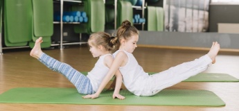 Як виправити поставу дитини: топ ефективних вправ