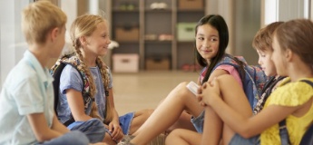 Важливість дружби: як допомогти дітям знайти близьких людей