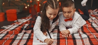 Чим зайняти дітей у новорічну ніч: добірка ігор для всієї родини