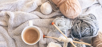 Як правильно доглядати за виробами з велюрової пряжі, щоб вони залишалися м'якими роками